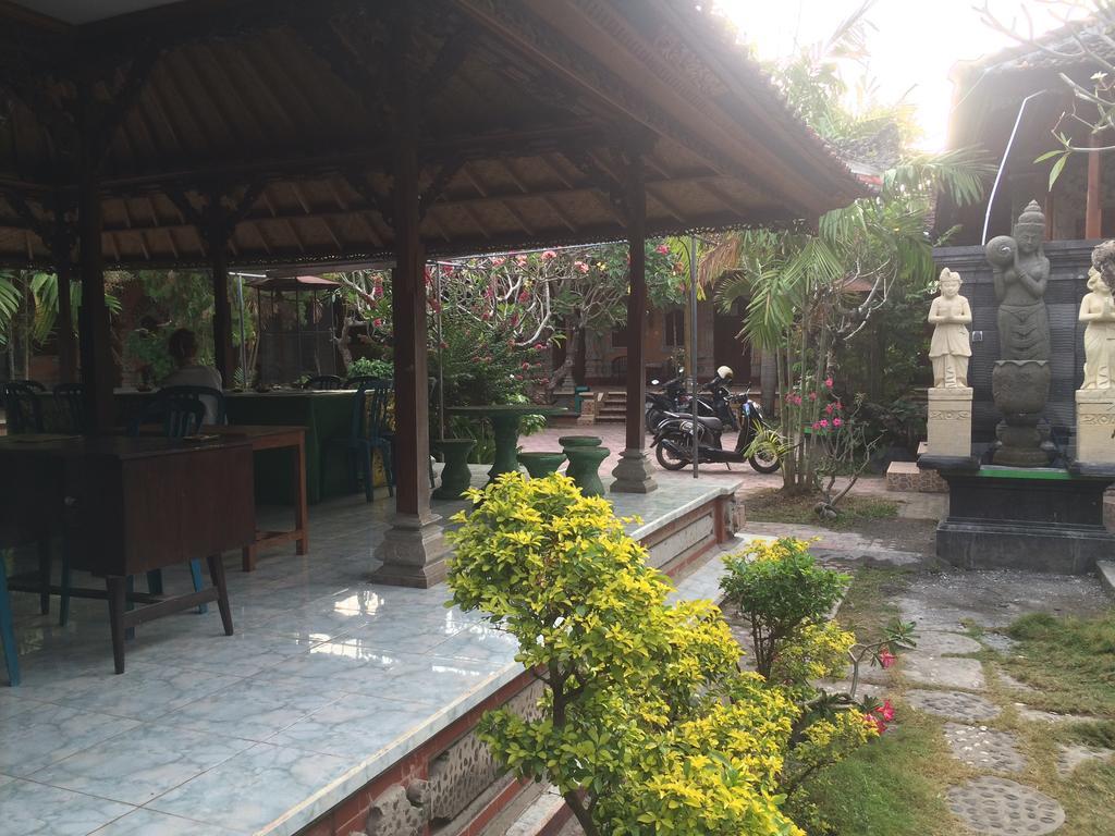 Ray Homestay Batununggul Екстериор снимка