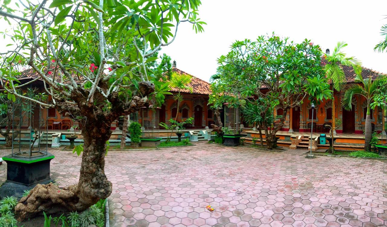 Ray Homestay Batununggul Екстериор снимка